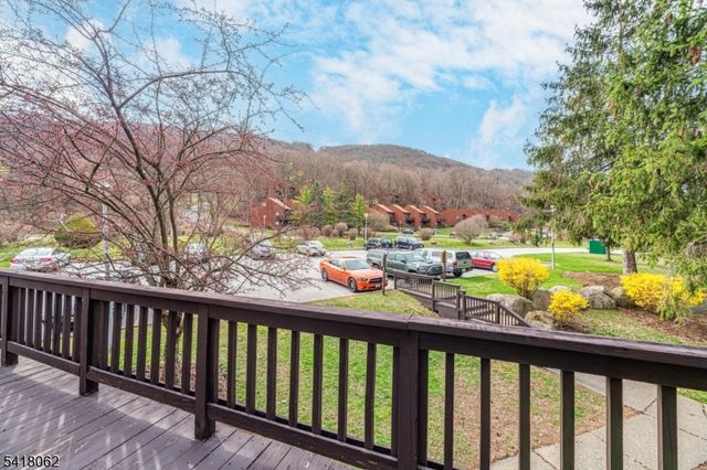 3 Silver Star Ct 10, Vernon Twp., NJ 07462