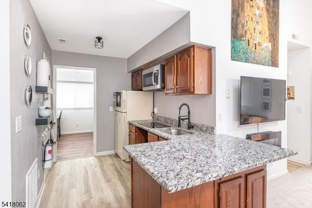 3 Silver Star Ct 10, Vernon Twp., NJ 07462