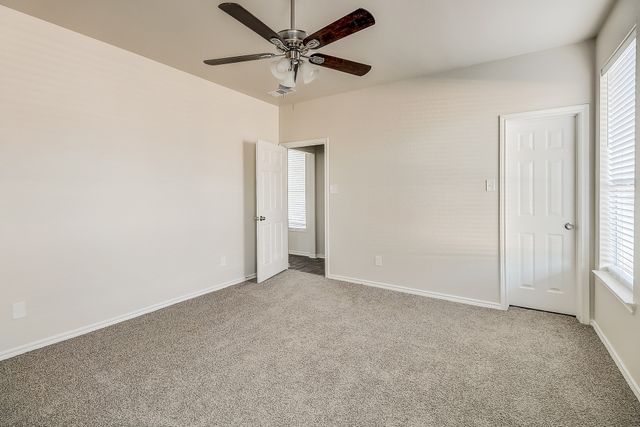 715 S Parks Drive, Desoto, TX 75115