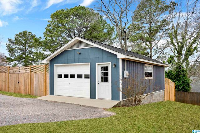 611 DENNIS STREET, Clanton, AL 35045