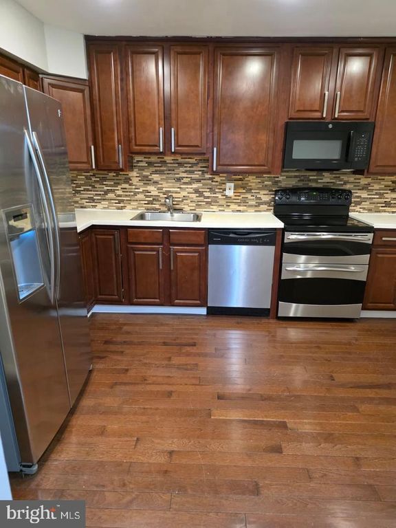 20 DELAFIELD CT, Baltimore, MD 21234