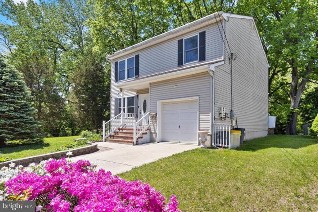 1459 DEUTZ AVE, Hamilton, NJ 08611