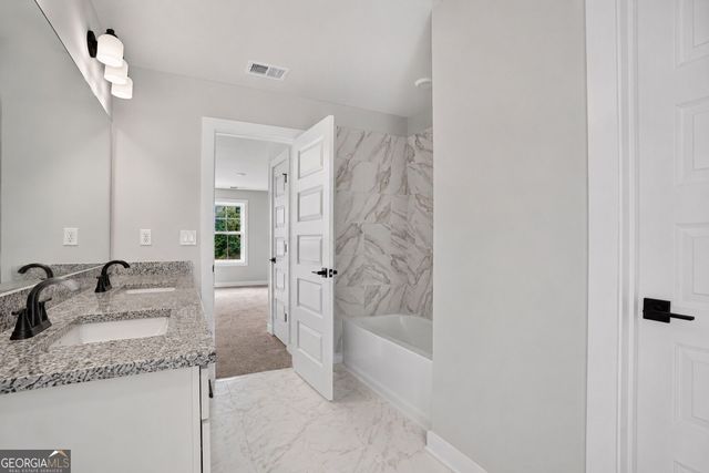 124 Patillo Manor 06, Stockbridge, GA 30281