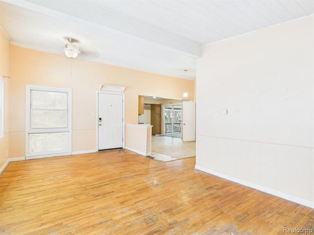 3373 Kent Street, Flint, MI 48503