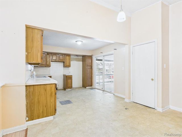 3373 Kent Street, Flint, MI 48503