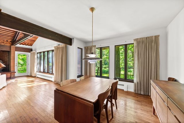278 W 100 S, Valparaiso, IN 46385