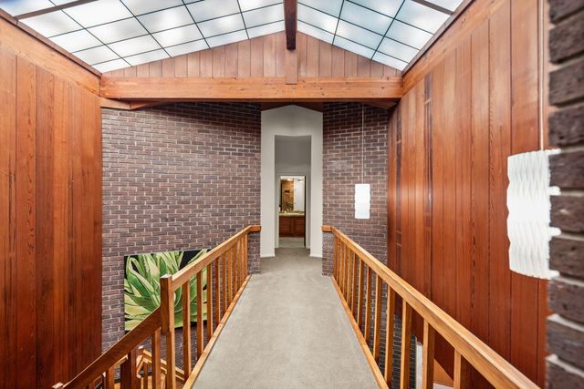 278 W 100 S, Valparaiso, IN 46385