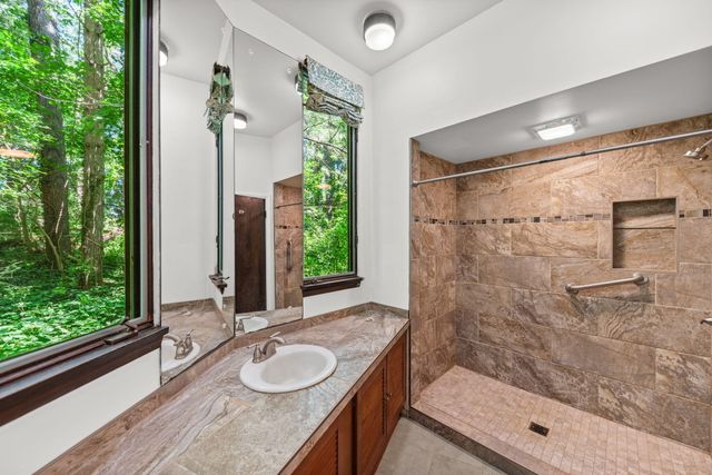 278 W 100 S, Valparaiso, IN 46385