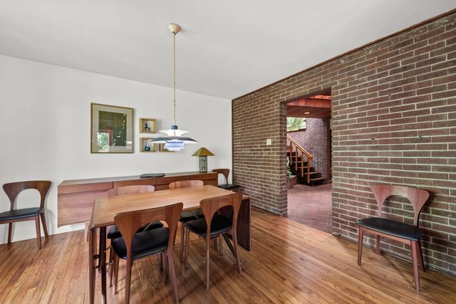 278 W 100 S, Valparaiso, IN 46385