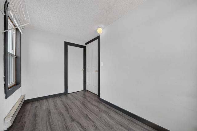 8915 E Grace Ave, Millwood, WA 99212