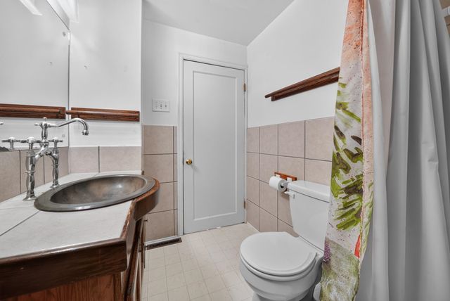 8915 E Grace Ave, Millwood, WA 99212