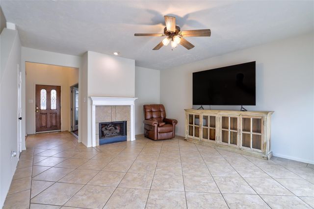 20319 Stone Falls Court Court, Cypress, TX 77433