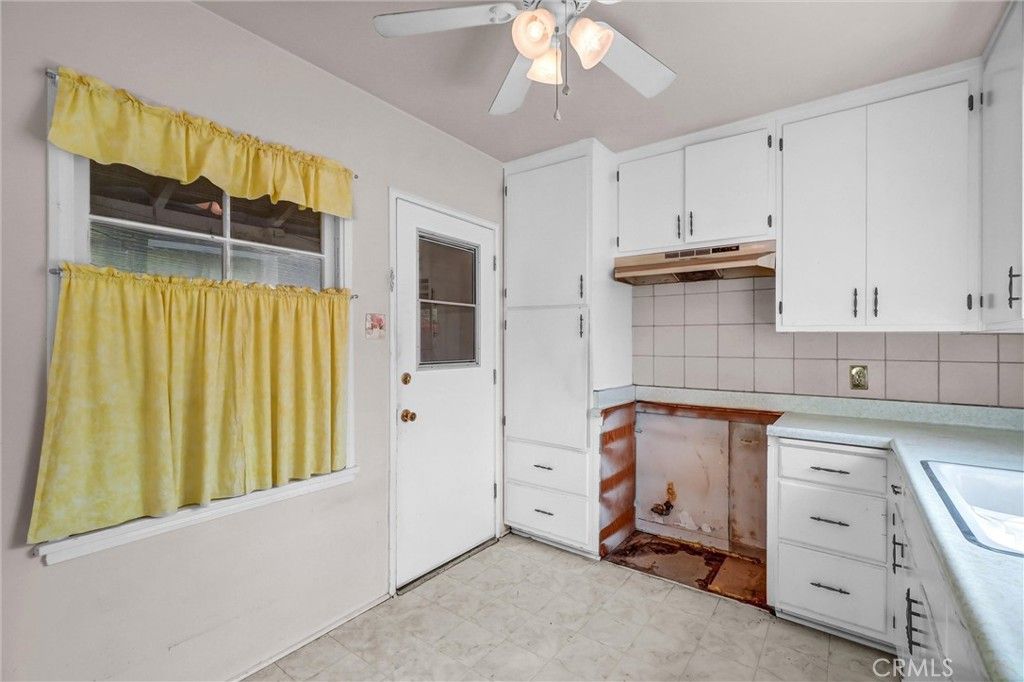 Image 13 of property listing at 10919 Loch Lomond Drive, Whittier, CA 90606