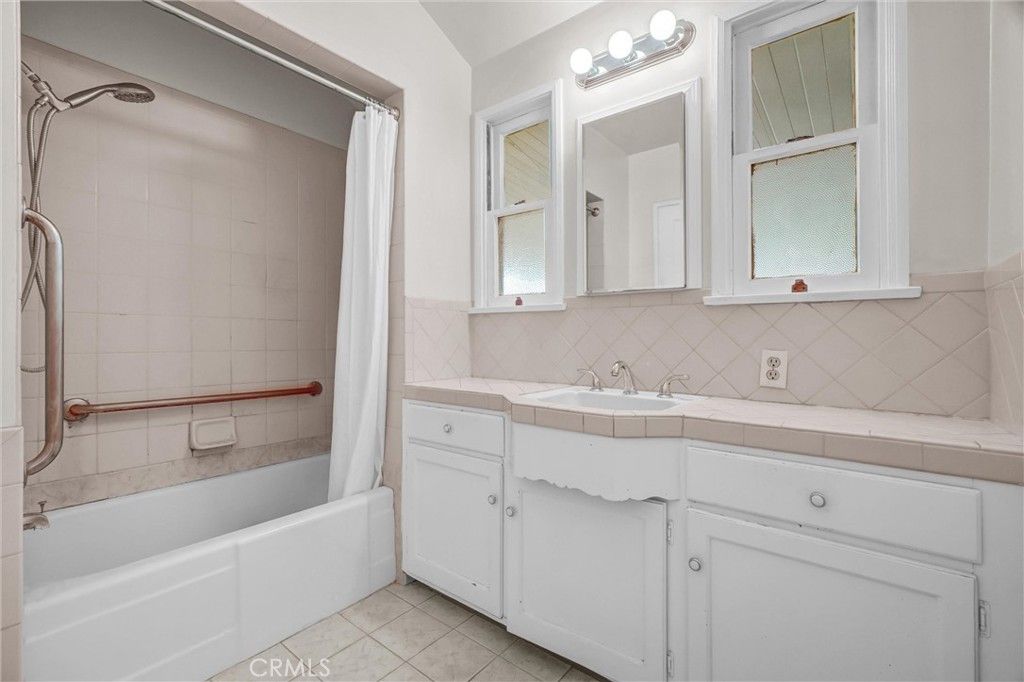 Image 20 of property listing at 10919 Loch Lomond Drive, Whittier, CA 90606
