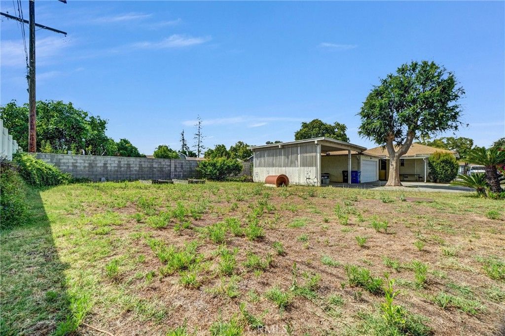 Image 28 of property listing at 10919 Loch Lomond Drive, Whittier, CA 90606