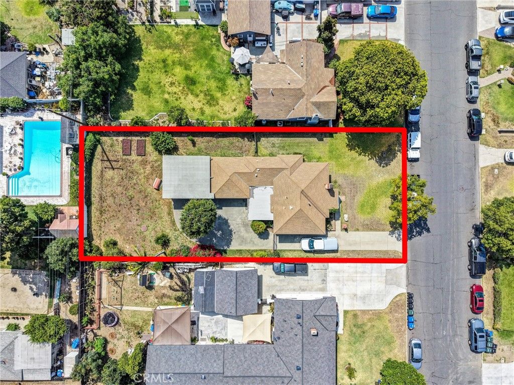 Image 31 of property listing at 10919 Loch Lomond Drive, Whittier, CA 90606