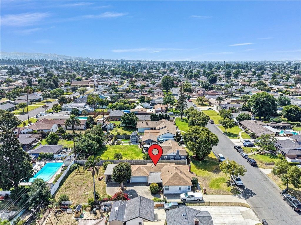 Image 32 of property listing at 10919 Loch Lomond Drive, Whittier, CA 90606