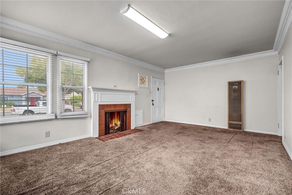 Image 7 of property listing at 10919 Loch Lomond Drive, Whittier, CA 90606