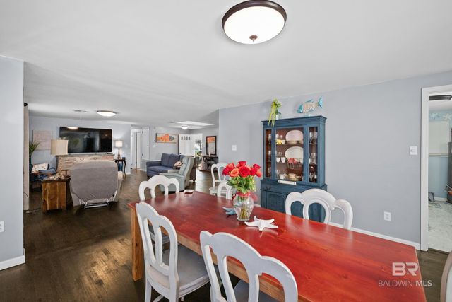 401 W Myrtle Avenue, Foley, AL 36535