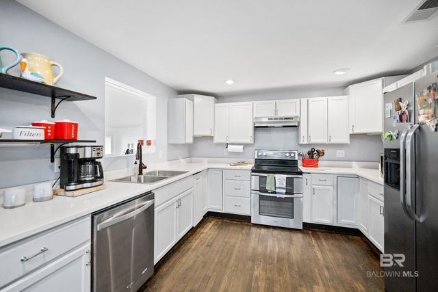 401 W Myrtle Avenue, Foley, AL 36535