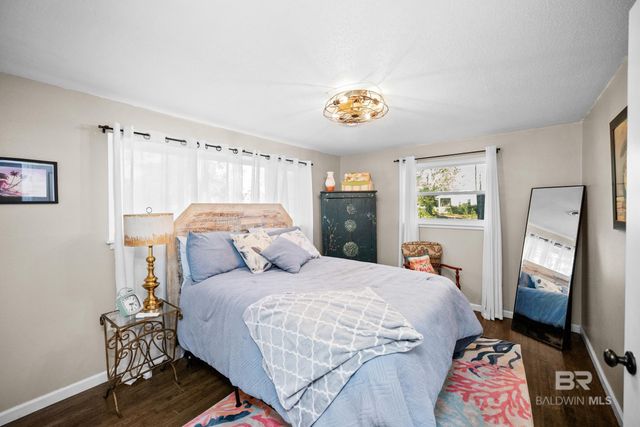 401 W Myrtle Avenue, Foley, AL 36535