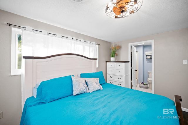 401 W Myrtle Avenue, Foley, AL 36535