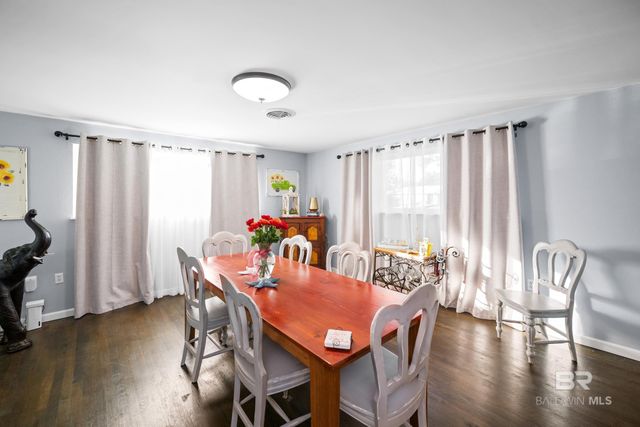 401 W Myrtle Avenue, Foley, AL 36535