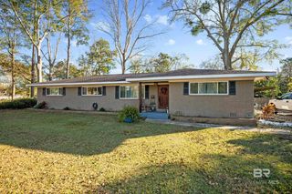 401 W Myrtle Avenue, Foley, AL 36535