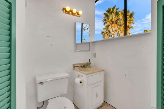 5209 Benton Pl, San Diego, CA 92116