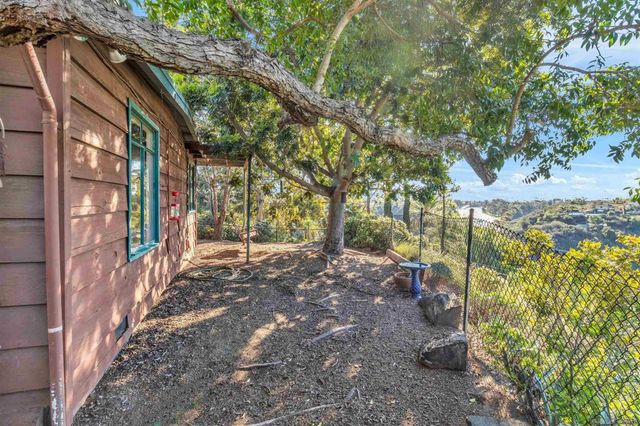 5209 Benton Pl, San Diego, CA 92116