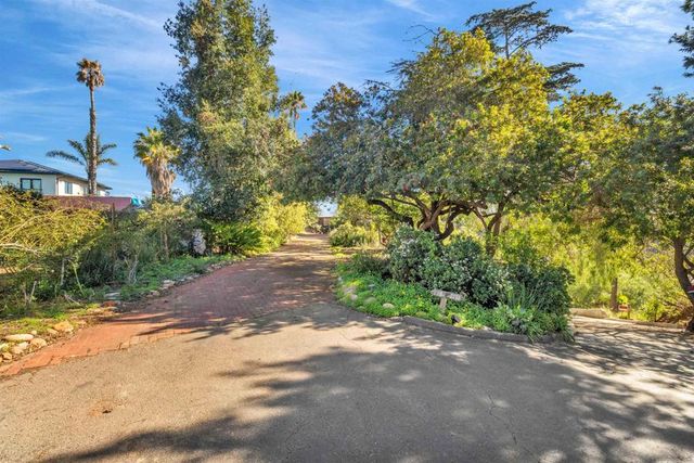 5209 Benton Pl, San Diego, CA 92116