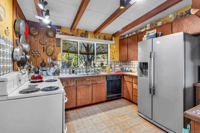 5209 Benton Pl, San Diego, CA 92116