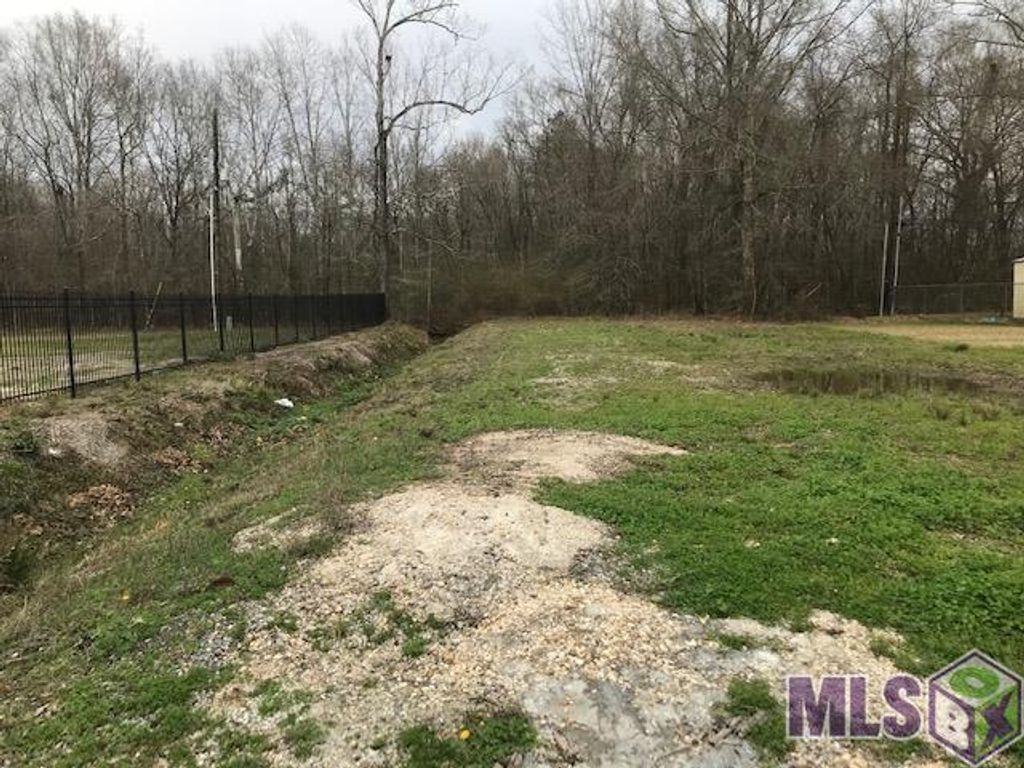 10174 Breeden Dr, Baton Rouge, LA 70811