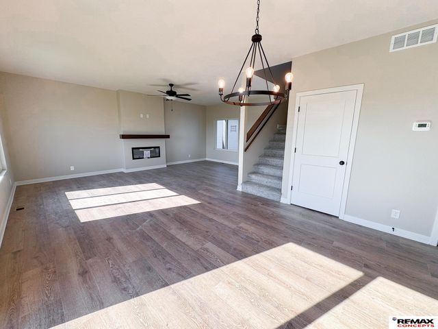 10526 S 76th Street, Lincoln, NE 68516