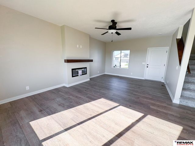 10526 S 76th Street, Lincoln, NE 68516
