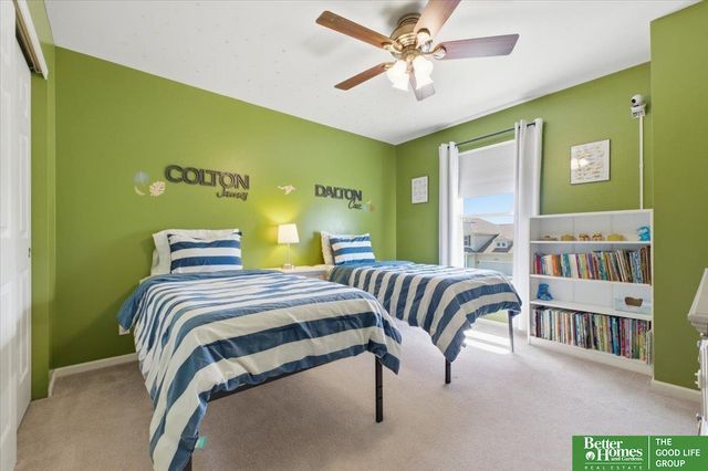 2003 Lakewood Drive, Papillion, NE 68046