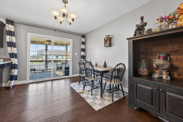 736 Crestone Ln, Clarksville, TN 37042