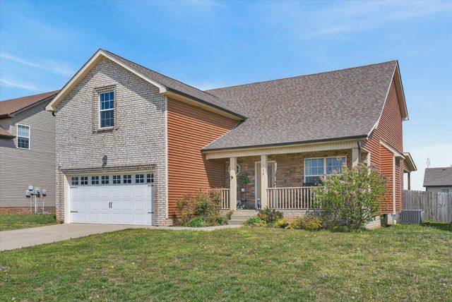 736 Crestone Ln, Clarksville, TN 37042