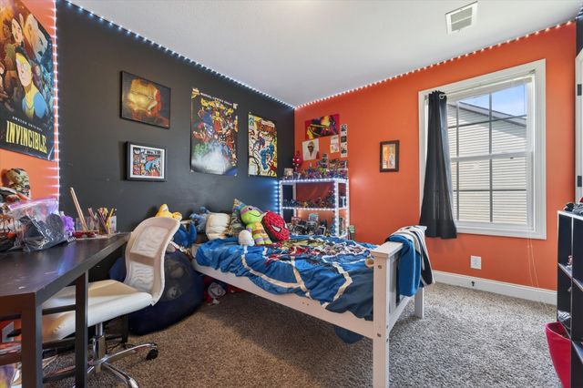 736 Crestone Ln, Clarksville, TN 37042