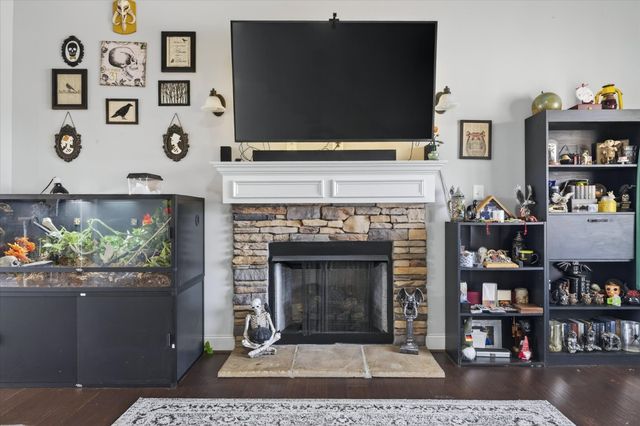 736 Crestone Ln, Clarksville, TN 37042