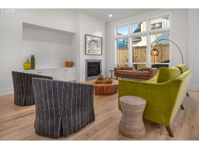 27776 Sw LARKSPUR Ter, Wilsonville, OR 97070