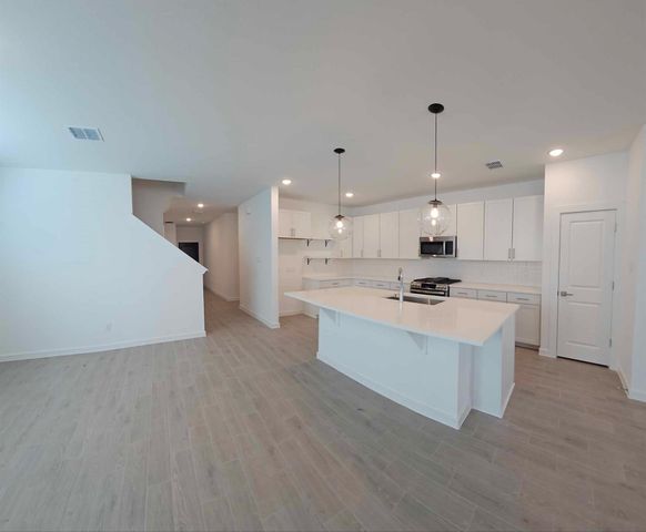 8430 Bay Oaks Drive, Baytown, TX 77523