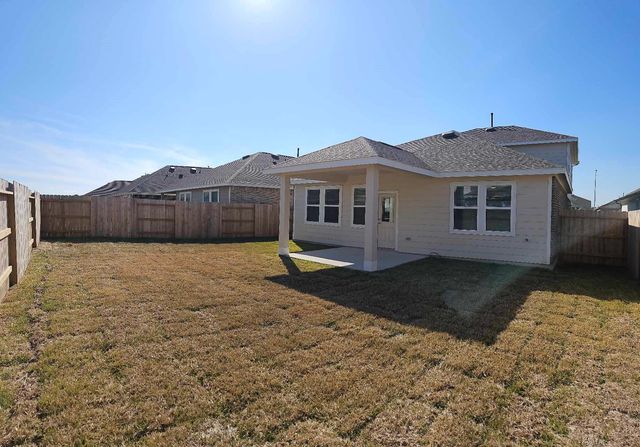 8430 Bay Oaks Drive, Baytown, TX 77523