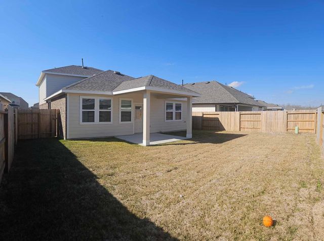 8430 Bay Oaks Drive, Baytown, TX 77523