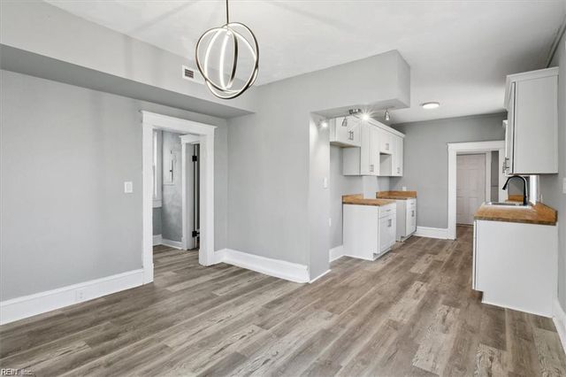 1215 24th ST, Newport News, VA 23607