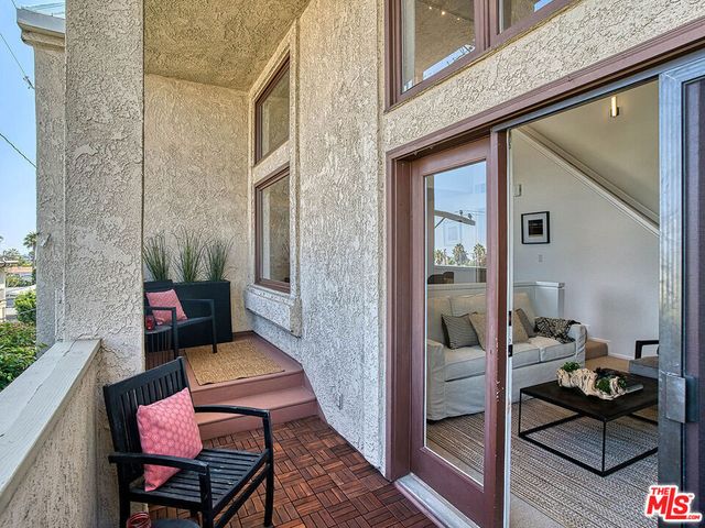 1133 9th Street 304, Santa Monica, CA 90403