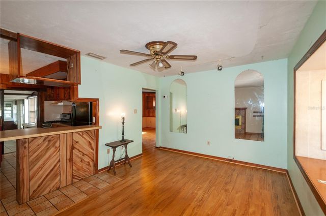 9609 N ELMER STREET, Tampa, FL 33612