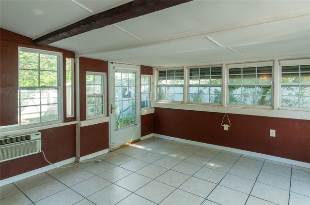 9609 N ELMER STREET, Tampa, FL 33612