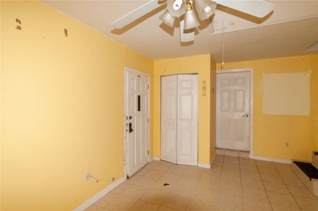 9609 N ELMER STREET, Tampa, FL 33612