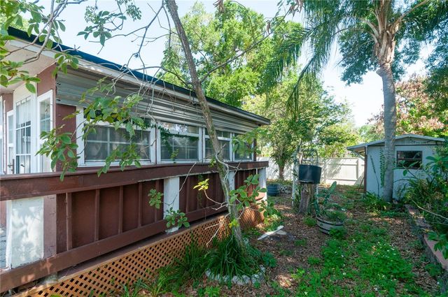 9609 N ELMER STREET, Tampa, FL 33612